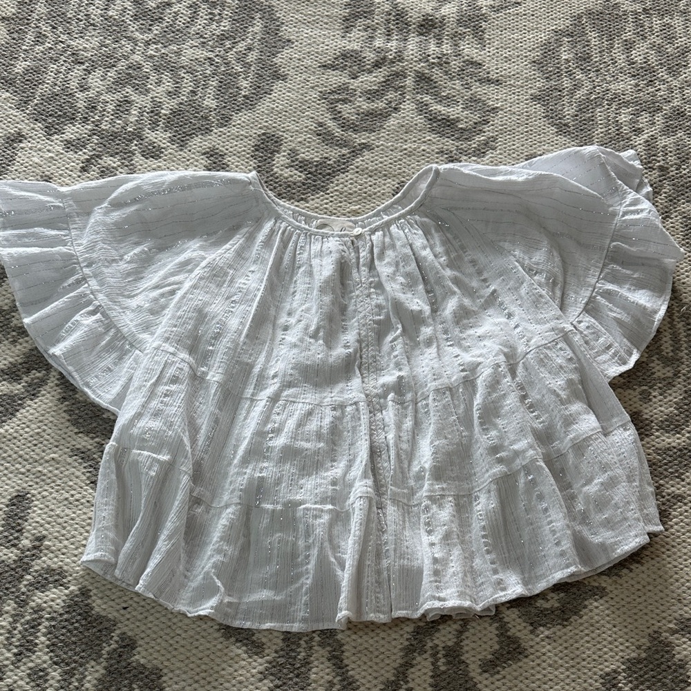 Peek Ruffled Top